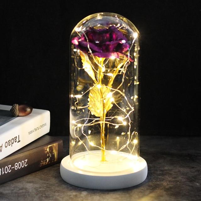 Rose éternelle sous cloche